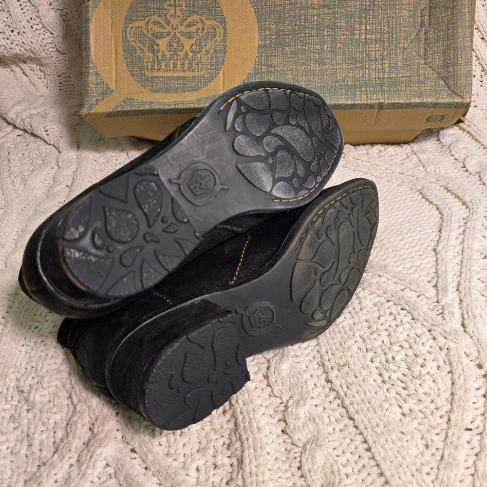 Born Malta Ankle Boots Black Distressed Suede Leather Side Zip Womens 8 NEW NIB